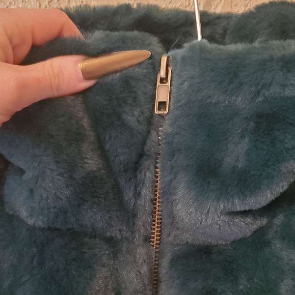 Two PINK Victoria Secret jackets - Picture 2 of 16